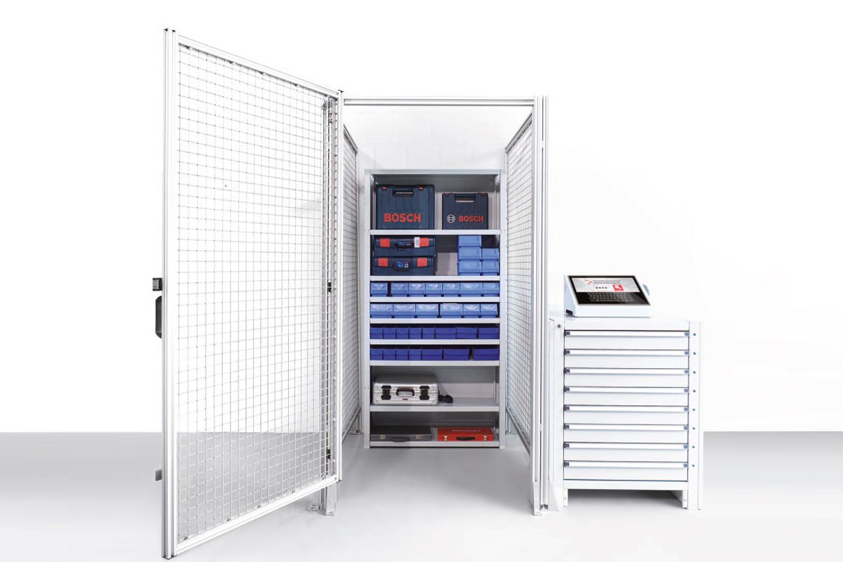 Digitale Zutrittskontrolle mit der Gitterbox GB90, einem Werkzeugausgabesystem von STB